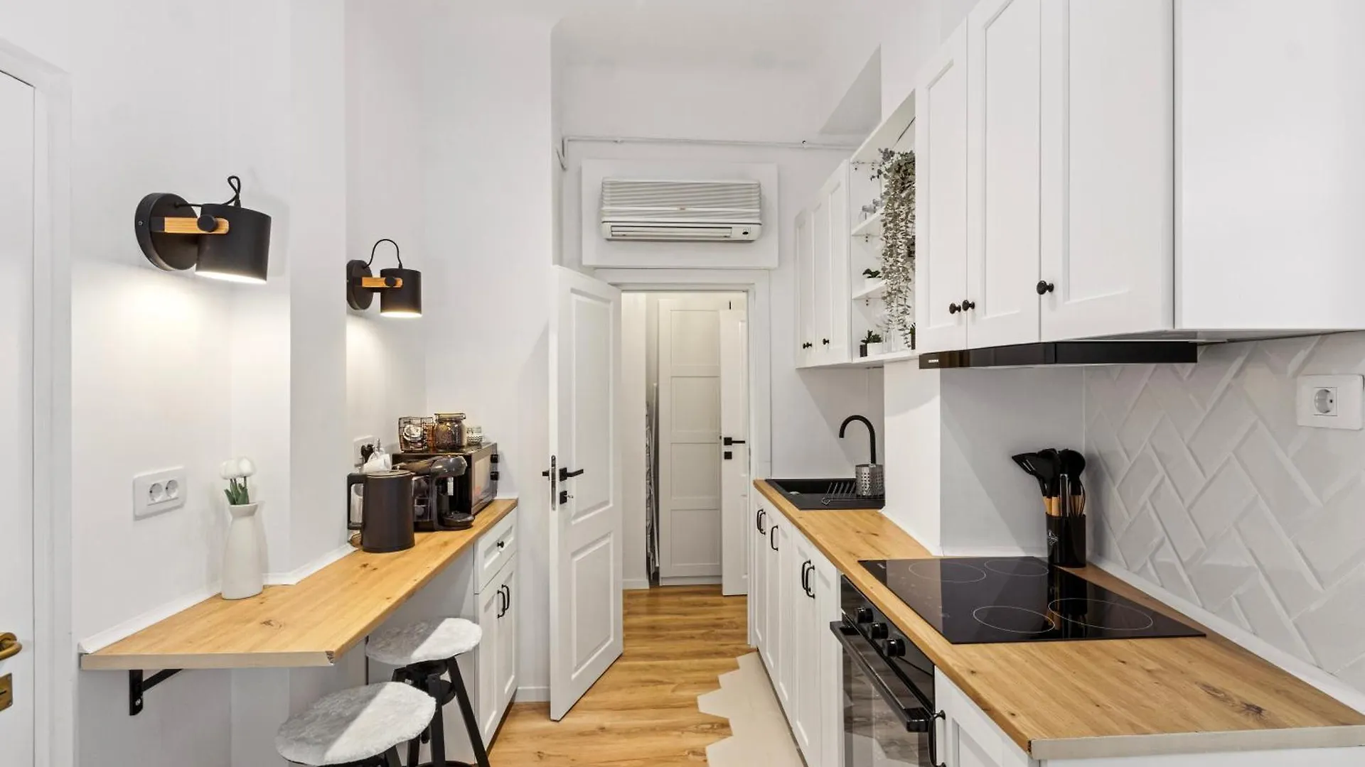 Skycentral Bucharest Apartment